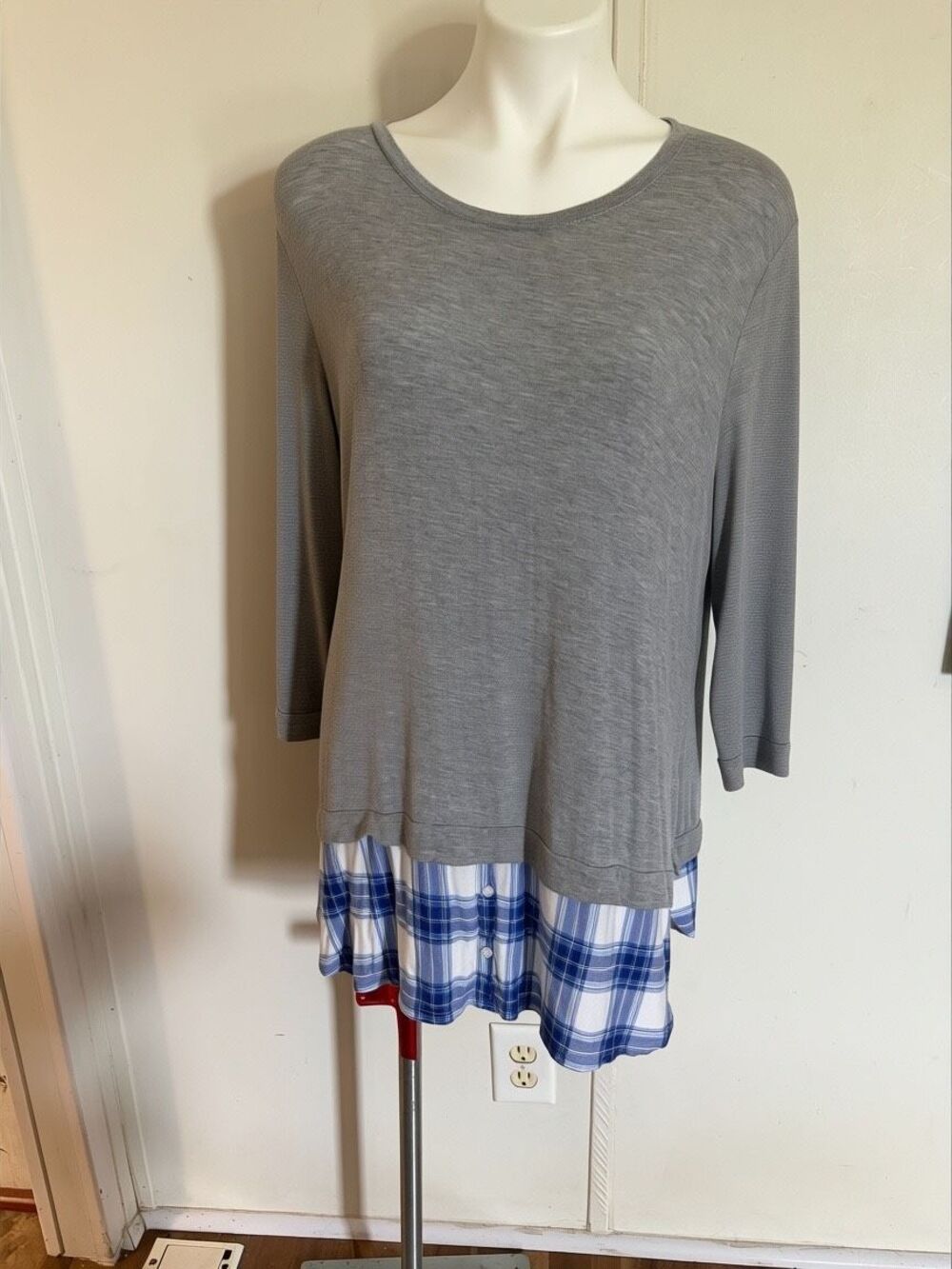 Como Vintage Gray Layered Plaid Hem Tunic Top XL